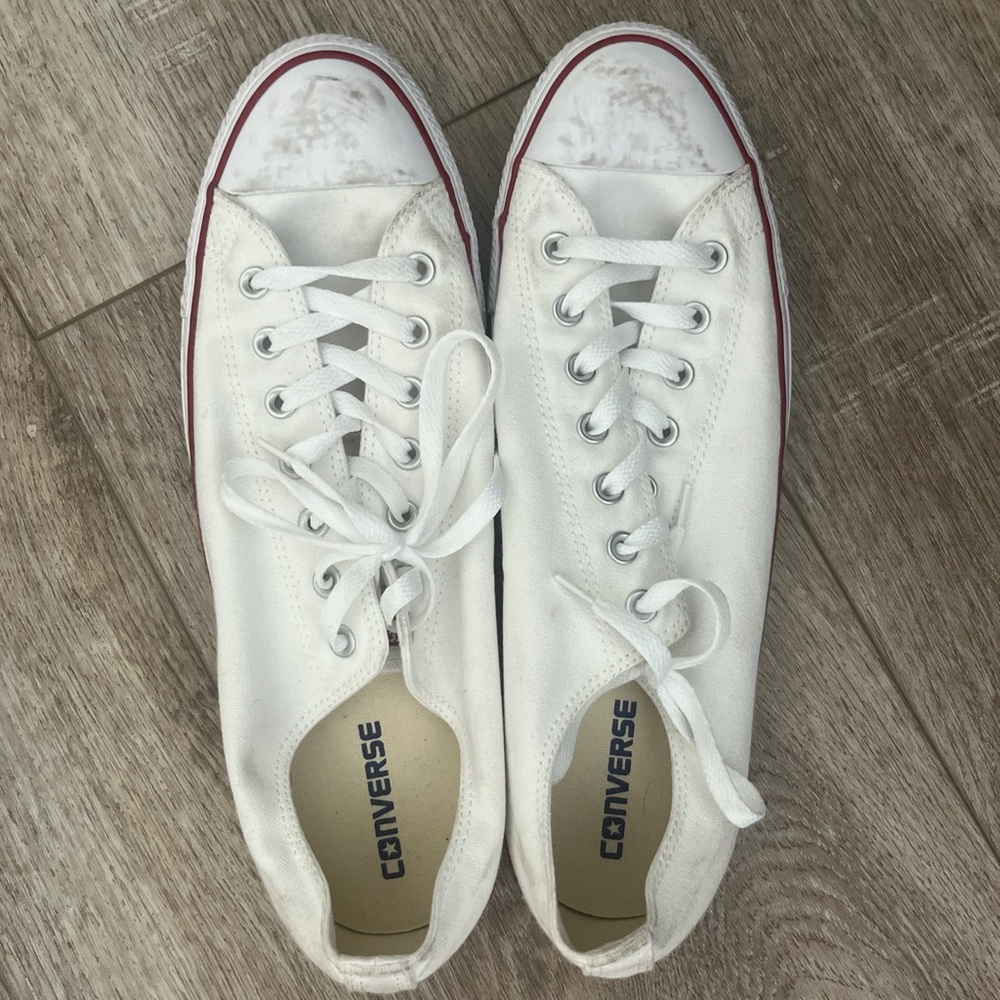 Unisex white low converse